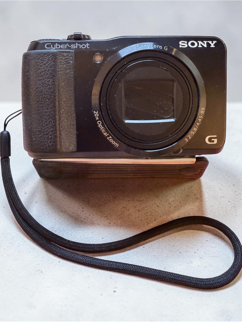 Sony Cyber Shot DSC-HX30V - 20x Optical Zoom - With Accessories Included